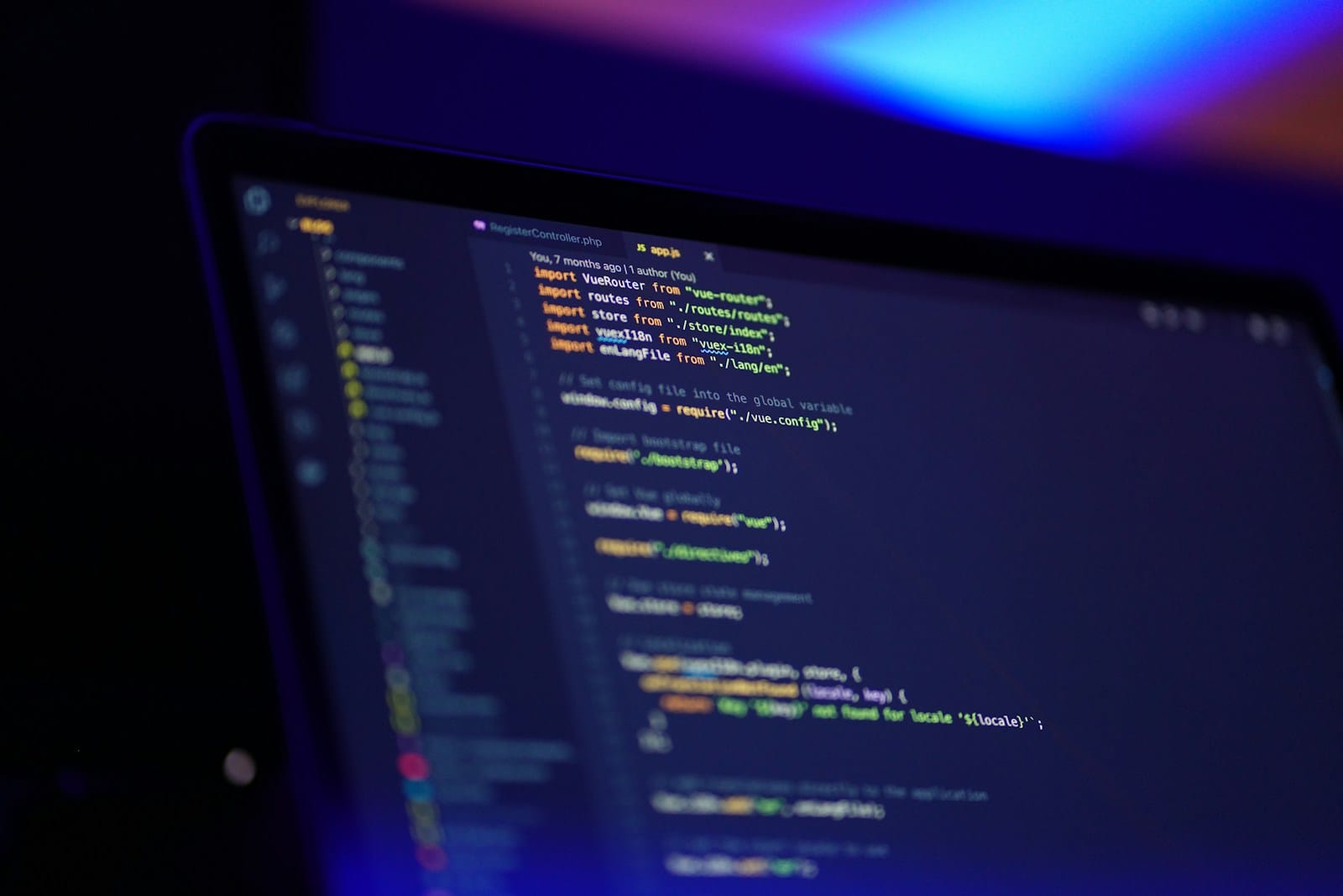 How to Deploy Docker Compose on a Linux VPS 9 Developer configuring Docker Compose container deployment on Linux VPS terminal